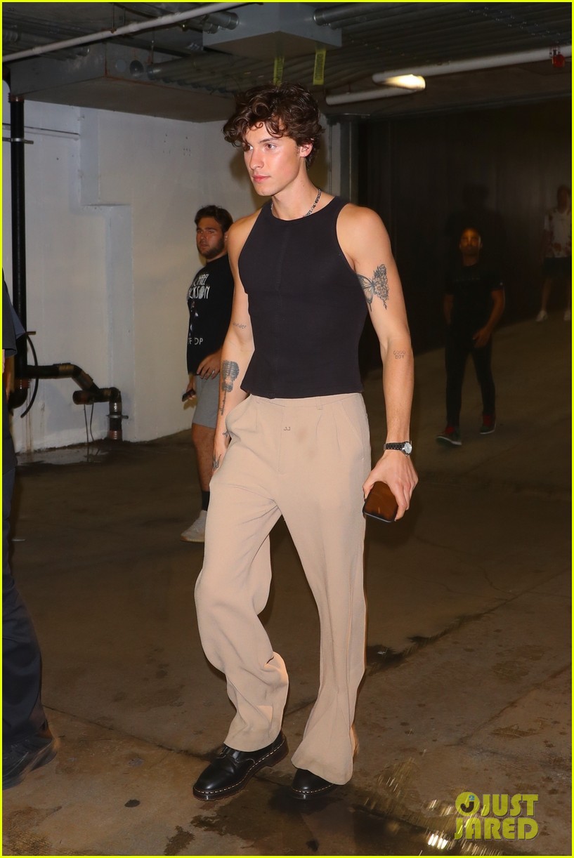 Shawn Mendes Performed a Secret Show for NYC Fans!