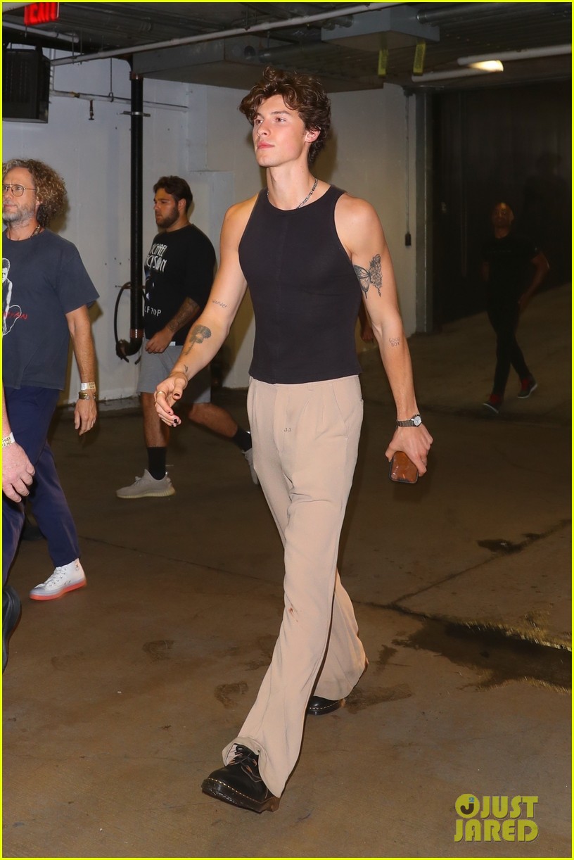 Shawn Mendes Performed a Secret Show for NYC Fans!