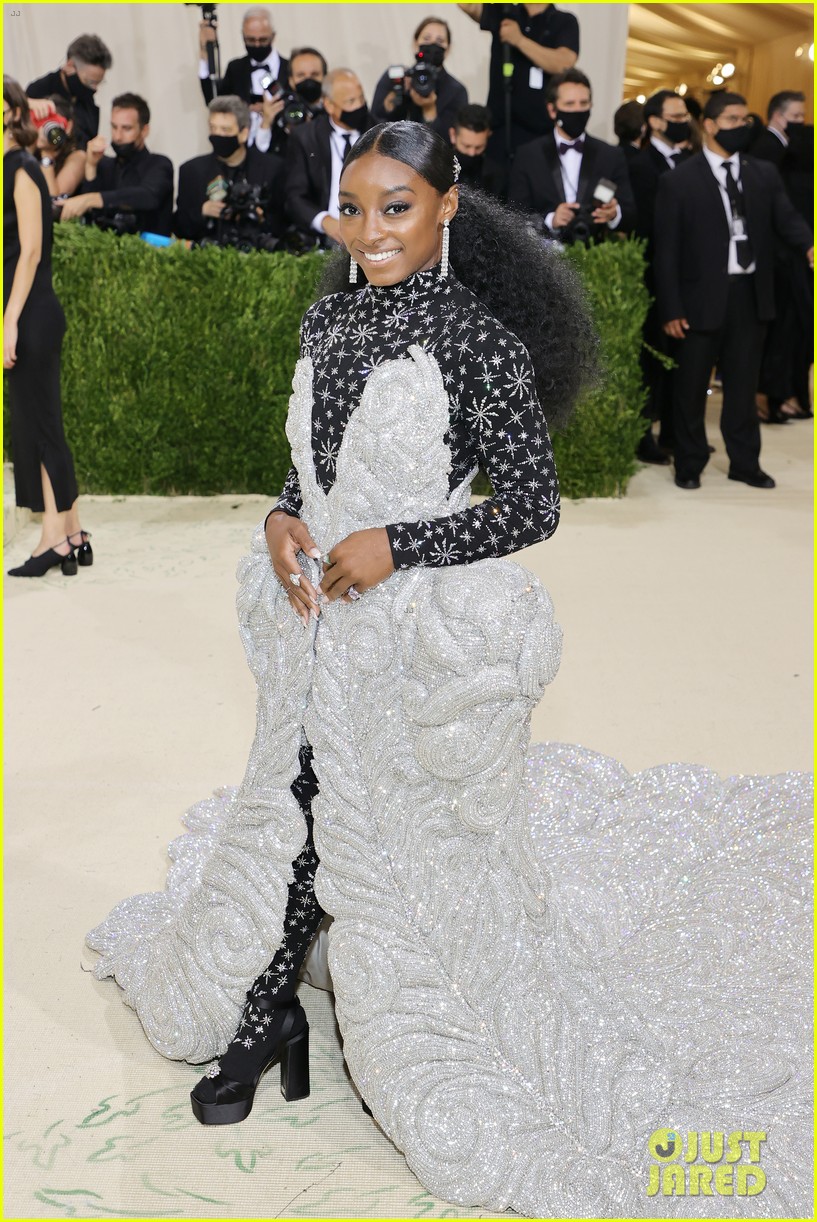 Olympic Teammates Simone Biles & Suni Lee Attend Met Gala 2021