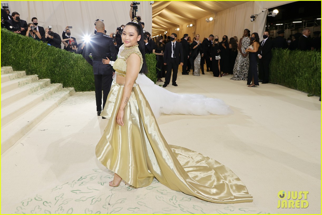 Olympic Teammates Simone Biles & Suni Lee Attend Met Gala 2021