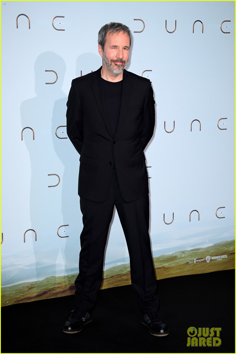 Zendaya Stunned at 'Dune's Paris Photocall with Timothee Chalamet & Rebecca Ferguson