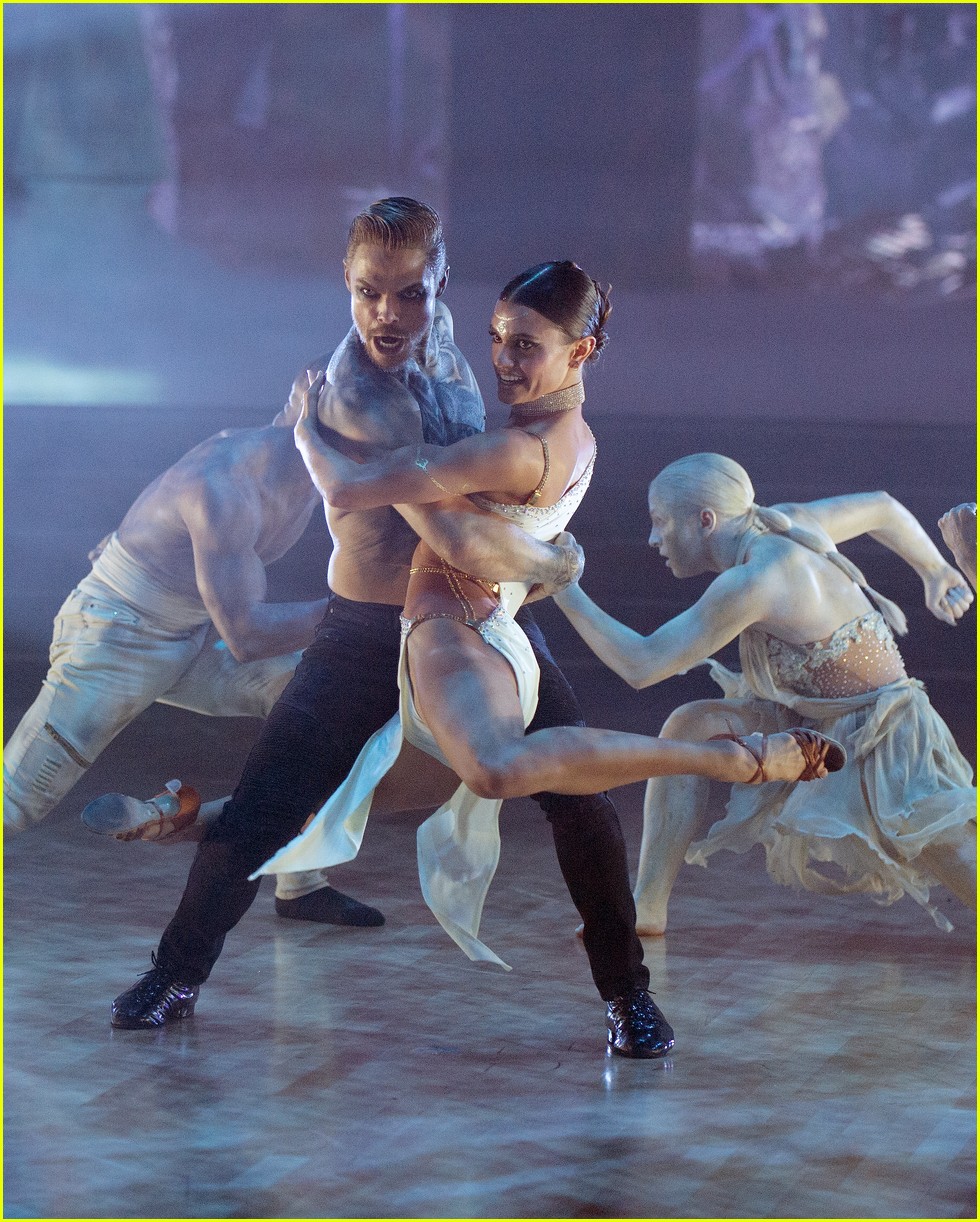 Derek Hough & Hayley Erbert Dance a Tango On 'Dancing With The Stars' Horror Night - Watch Now!