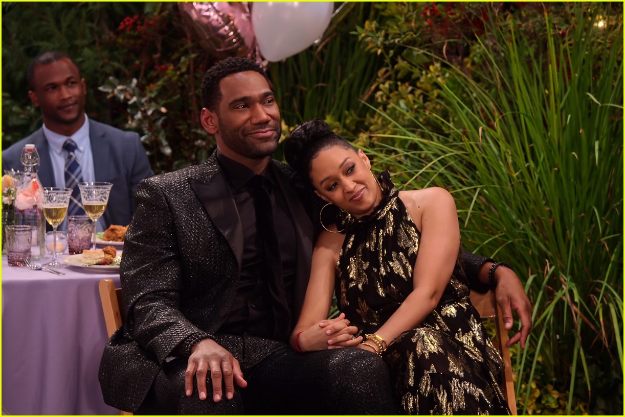 'Family Reunion' Renewed For Shortened Third & Final Season on Netflix!