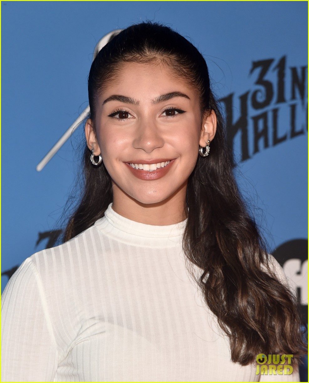 Cierra Ramirez, Isabella Ferreira, Anthony Keyvan & More Attend Freeform's Halloween Road!