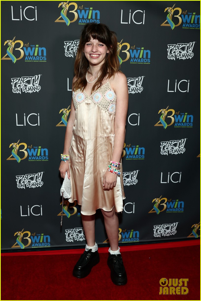 JoJo Siwa Wears Mac & Cheese Box Outfit For Women's Image Awards 2021