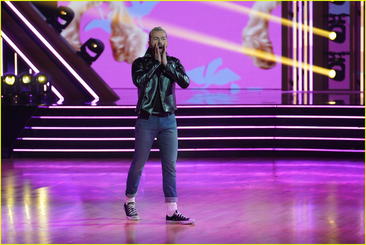 Melora Hardin Has a Slumber Party For 'Dancing With The Stars' 'Grease Night' - Watch!