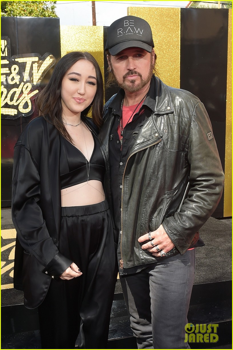 Noah Cyrus Pays Tribute to Dad Billy Ray Cyrus in New TikTok