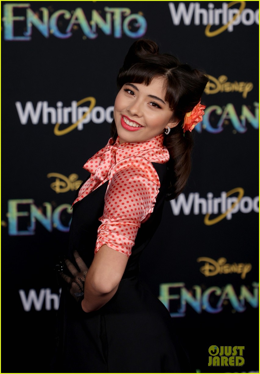 Auli'i Cravalho Is a Ray of Sunshine at 'Encanto' Premiere With Isabela Merced & More