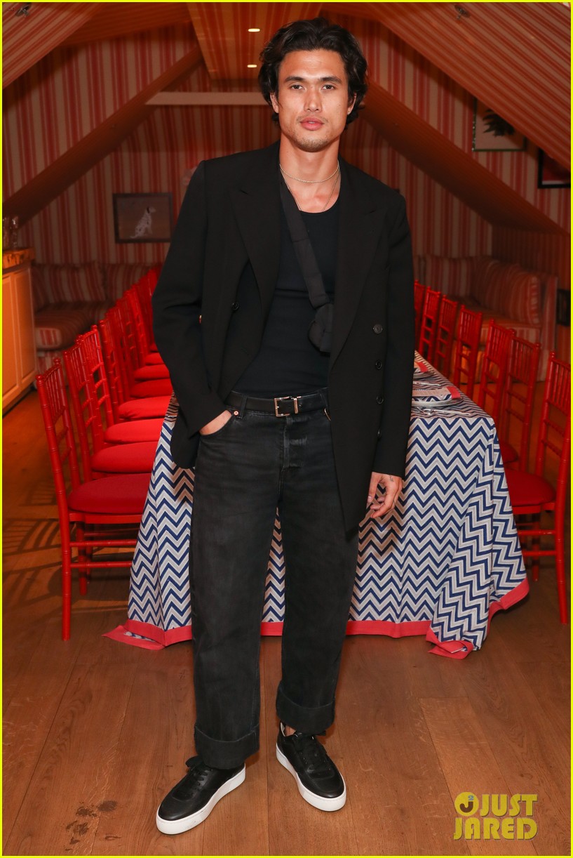 Cole Sprouse Makes Public Debut with Girlfriend Ari Fournier at InStyle Dinner