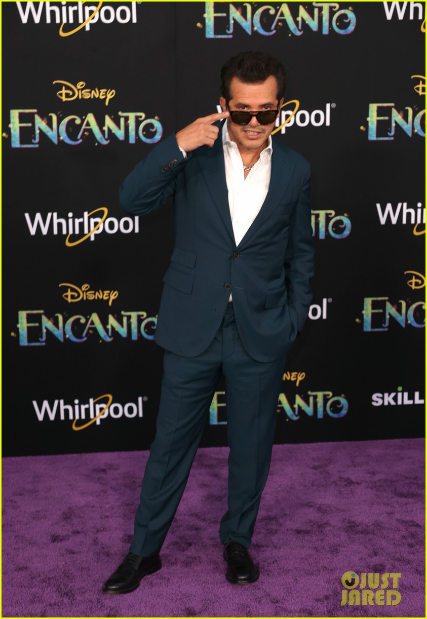 Rhenzy Feliz, Stephanie Beatriz & More Premiere Their New Movie 'Encanto'