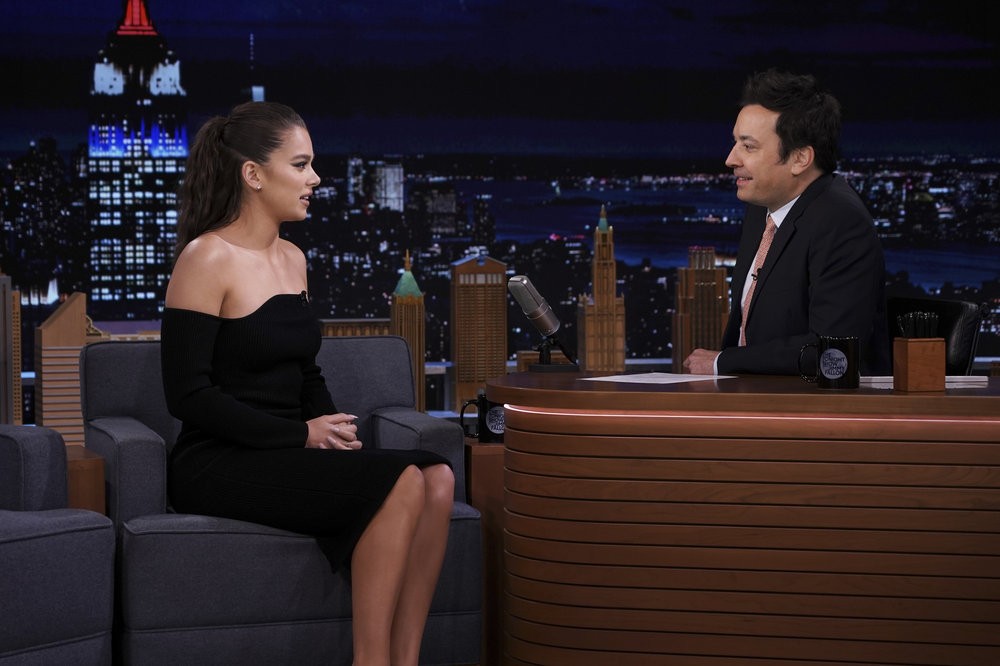Hailee Steinfeld Reveals What The Marvel Offices Are Really Like Inside