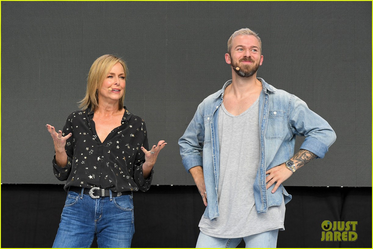 JoJo Siwa, Jenna Johnson & More 'DWTS' Contestants Attend Vulture Festival Ahead of Semi-Finals