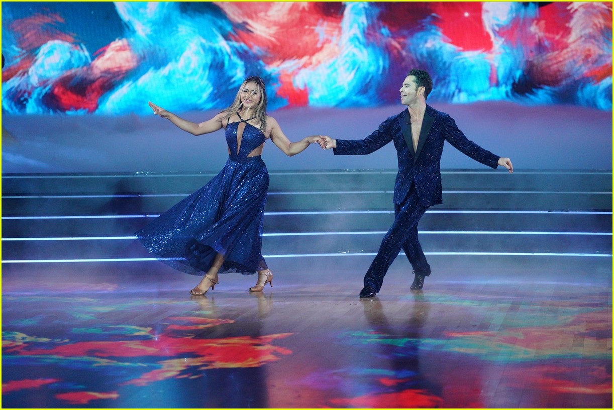 'Dancing With The Stars' Semi-Finals: Watch Both of Suni Lee's Dances!