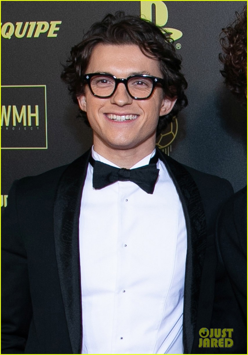 Tom Holland Brings His Brothers to Paris Event with Zendaya!