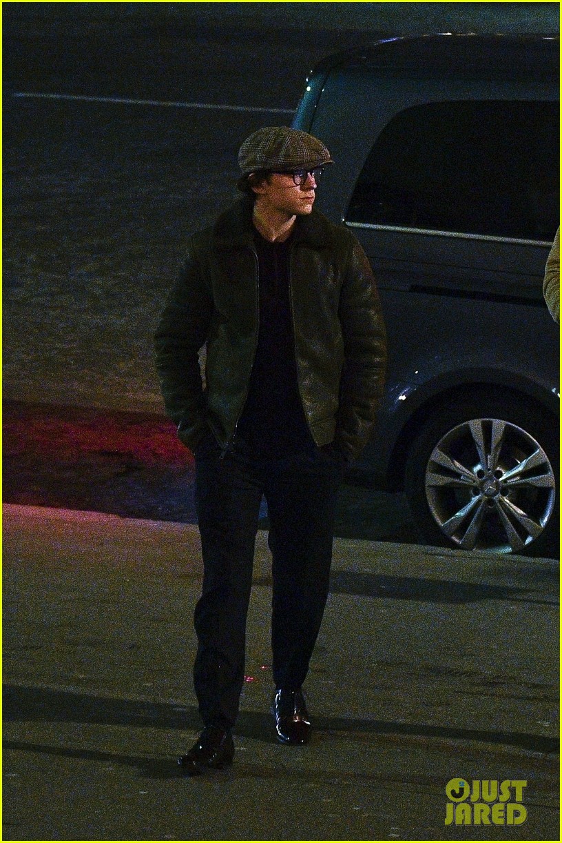 Tom Holland & Zendaya Step Out For Late Night Dinner Together in Paris