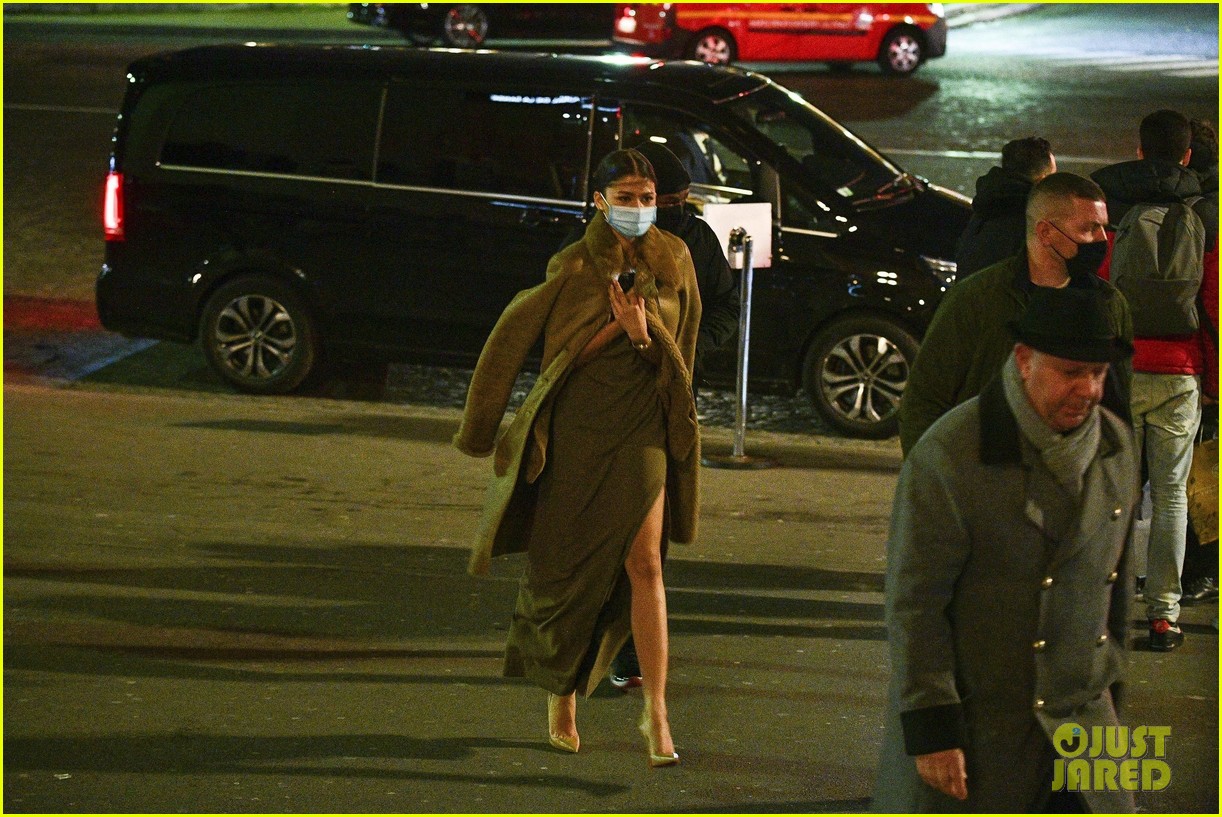 Tom Holland & Zendaya Step Out For Late Night Dinner Together in Paris