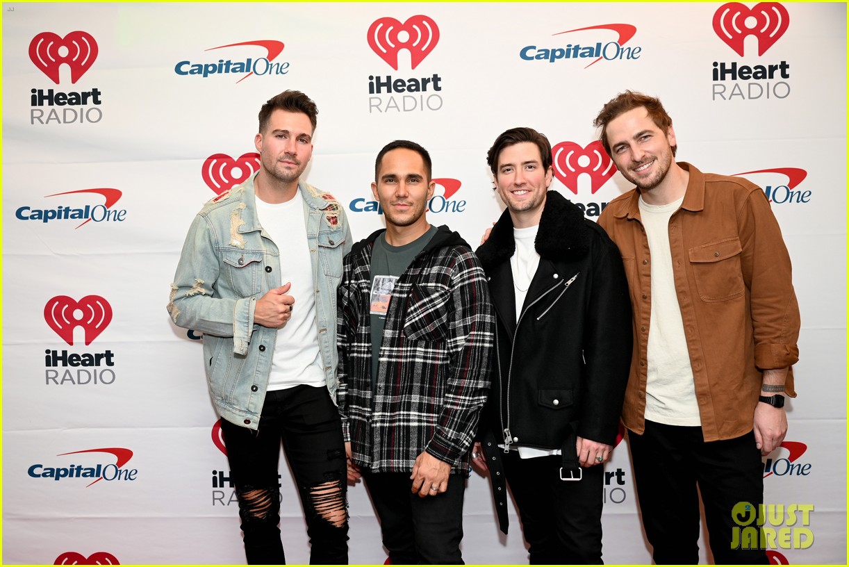 Big Time Rush Hit The Stage For First Time Since 2014 at Jingle Ball!