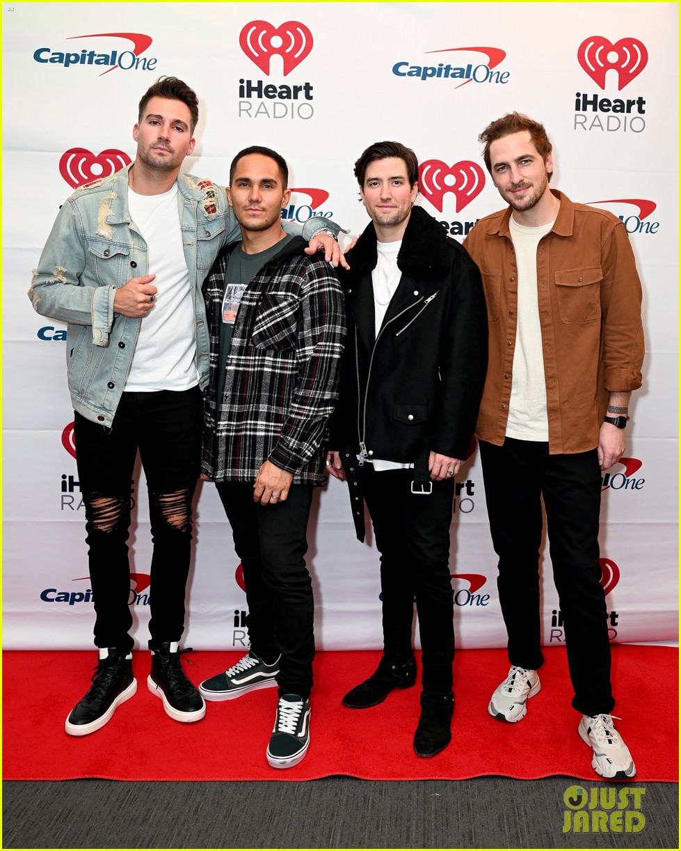 Big Time Rush Hit The Stage For First Time Since 2014 at Jingle Ball!