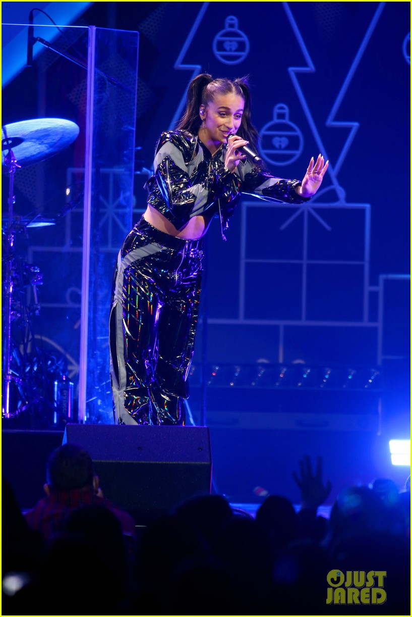 Big Time Rush Hit The Stage For First Time Since 2014 at Jingle Ball!