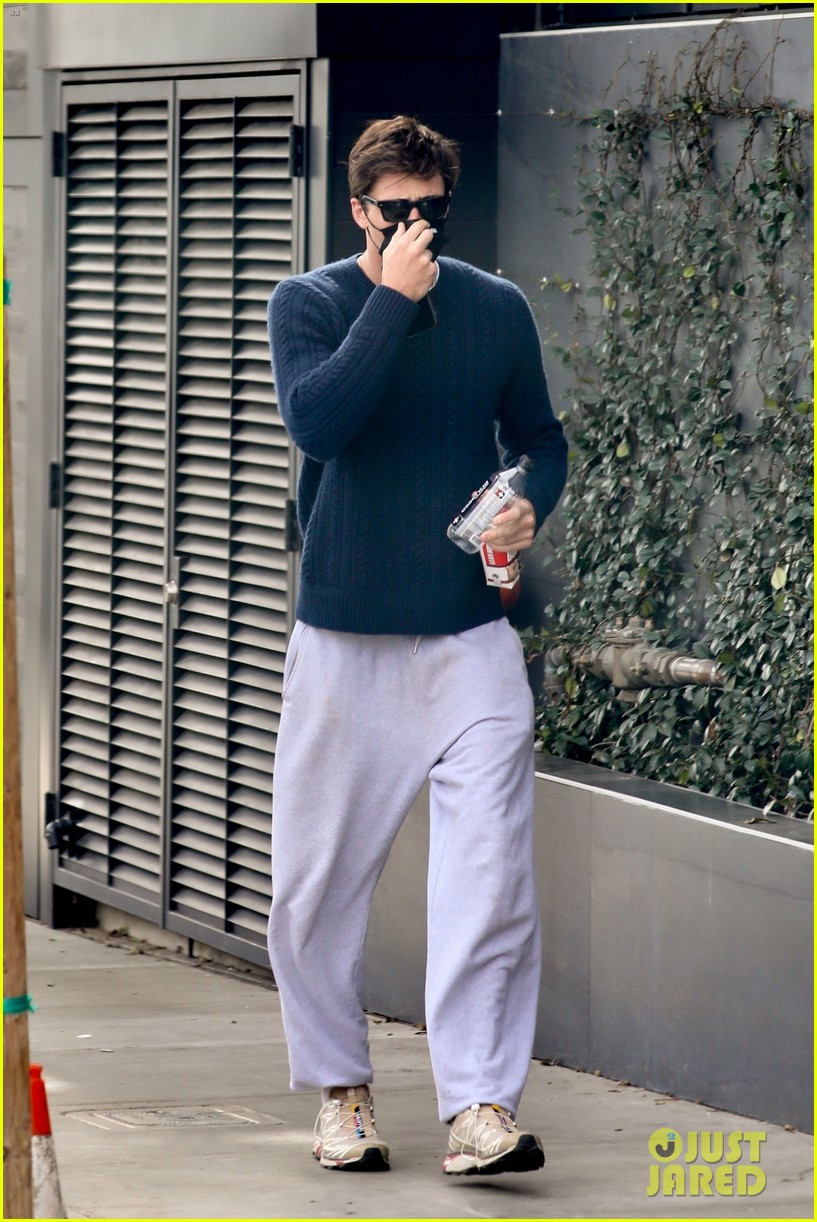 Jacob Elordi Gets In a Workout After it Was Reported He's 'Casually Dating' Olivia Jade