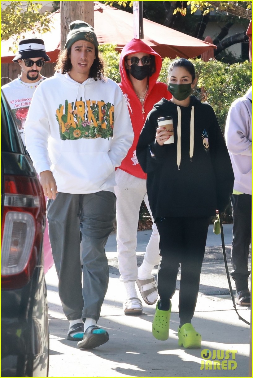 Vanessa Hudgens & Boyfriend Cole Tucker Grab Lunch with Friends in Los Feliz