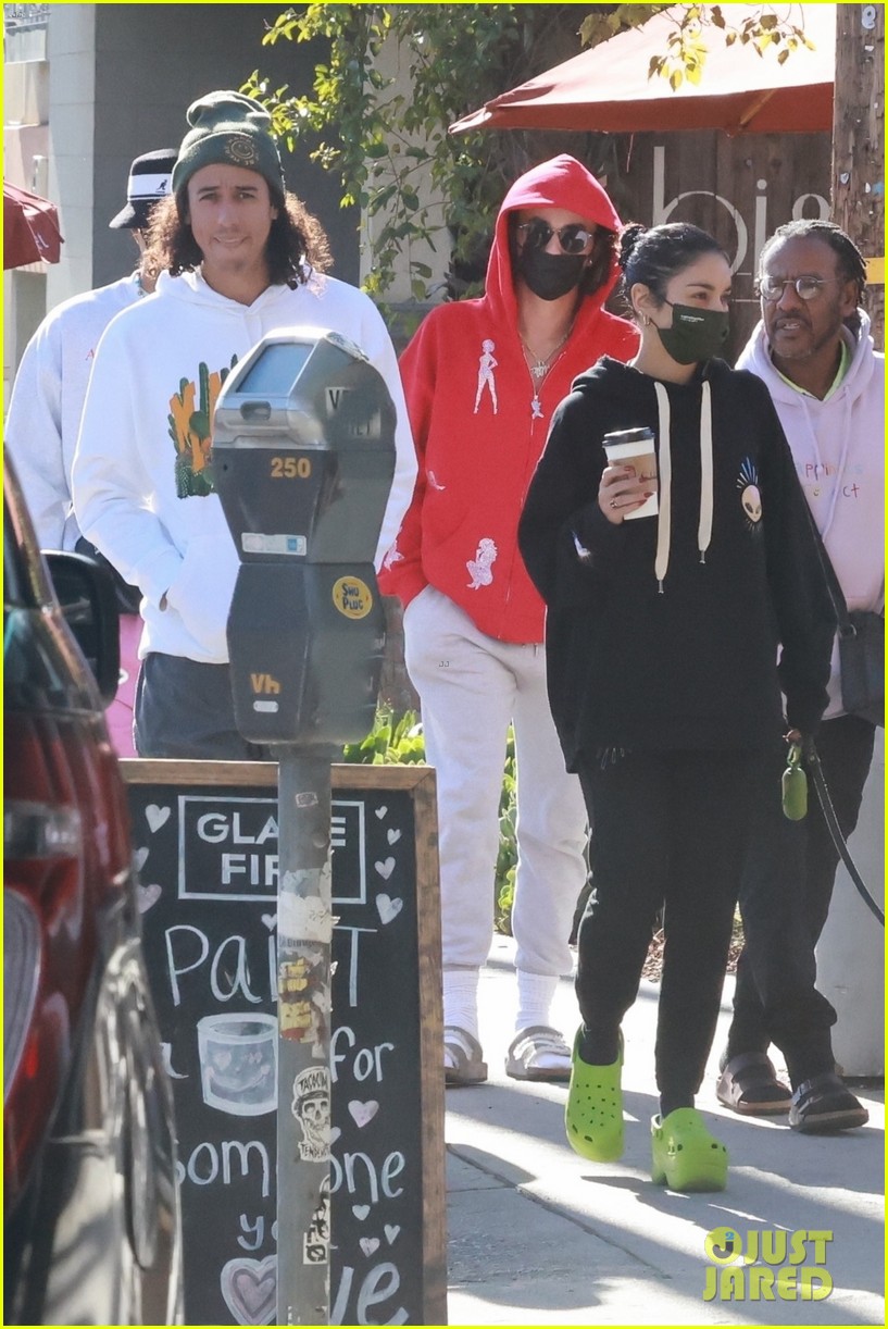 Vanessa Hudgens & Boyfriend Cole Tucker Grab Lunch with Friends in Los Feliz