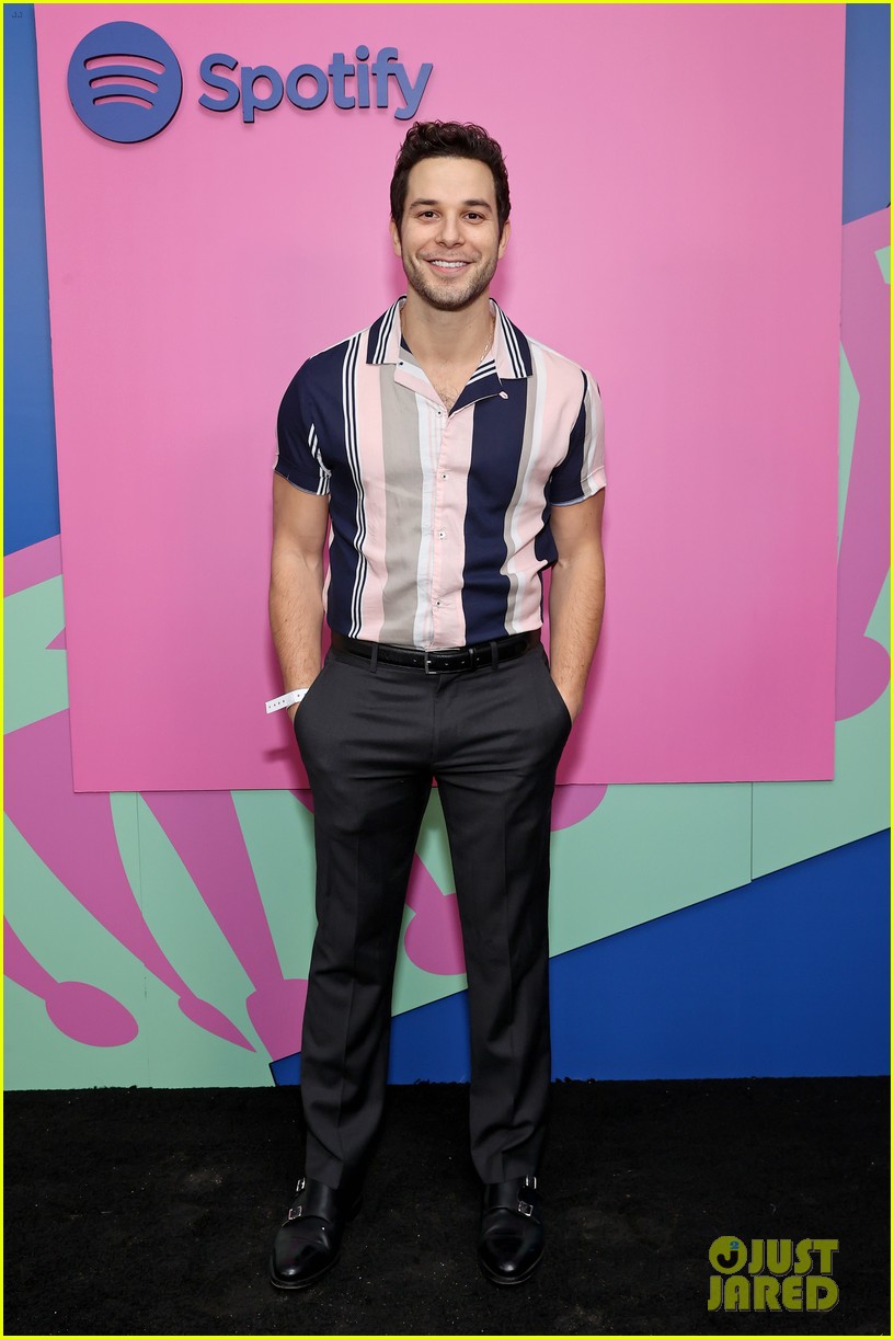 'Never Have I Ever' Stars Jaren Lewison & Maitreyi Ramakrishnan Attend Spotify Wrapped Party