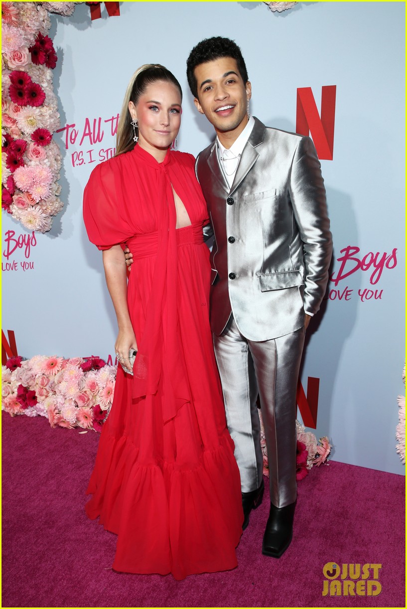 Jordan Fisher & Wife Ellie Announce Baby No 1 Is On The Way - Watch The Cute Video