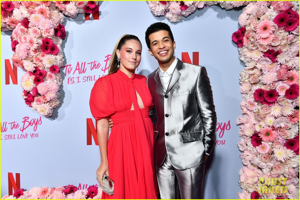 Jordan Fisher & Wife Ellie Announce Baby No 1 Is On The Way - Watch The Cute Video