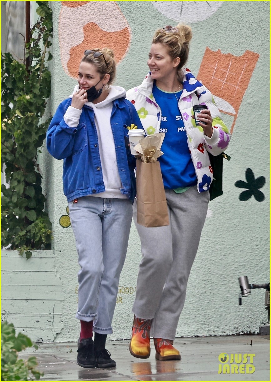 Kristen Stewart Hangs Out with a Friend Ahead of New Year's Eve