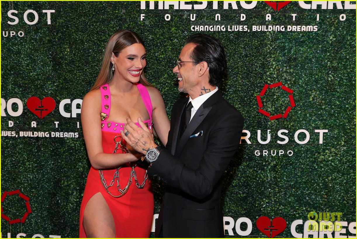 Lele Pons & Guaynaa Couple Up at Maestro Cares Gala
