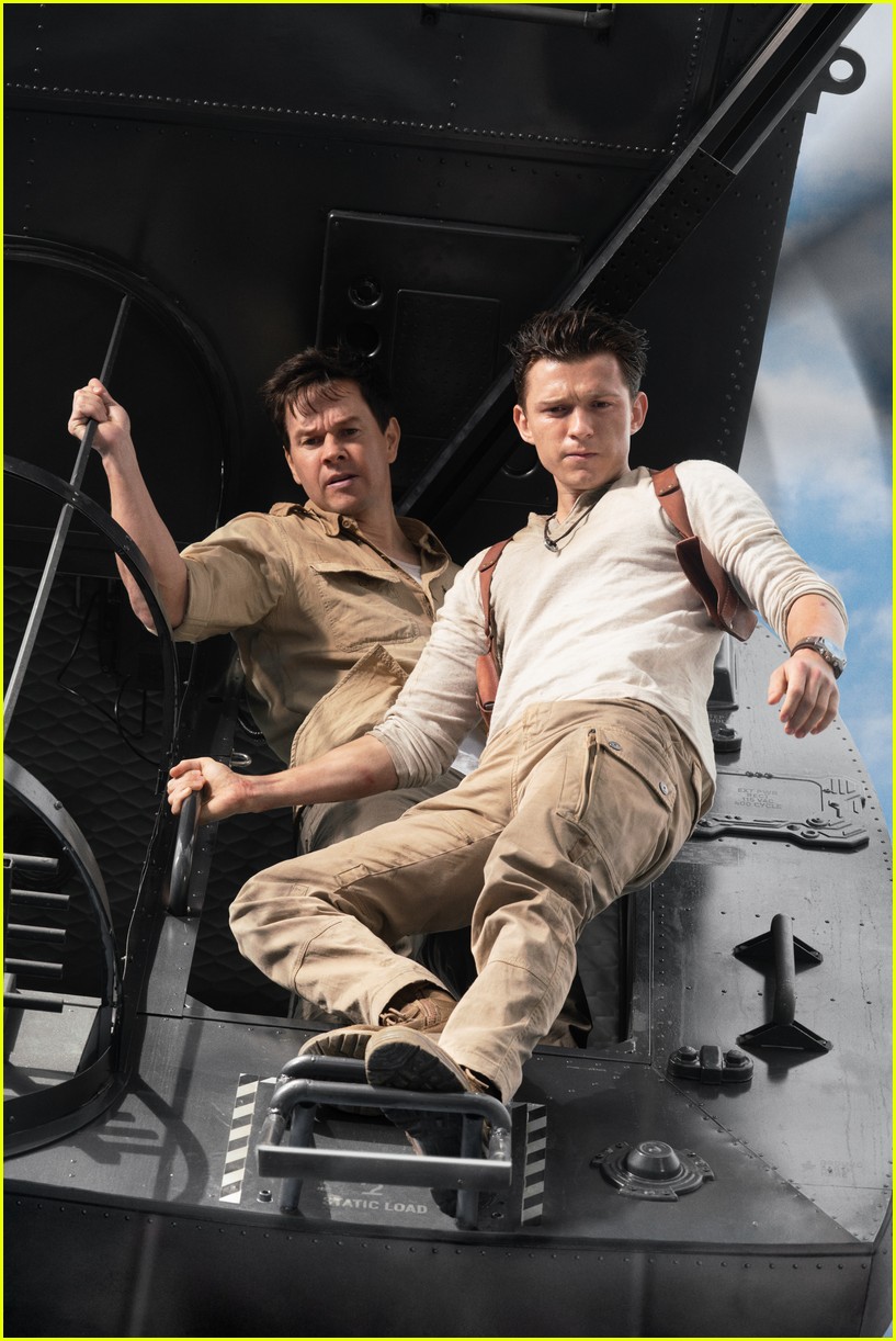 Tom Holland Brings Nathan Drake to Life In New 'Uncharted' Trailer - Watch Now!