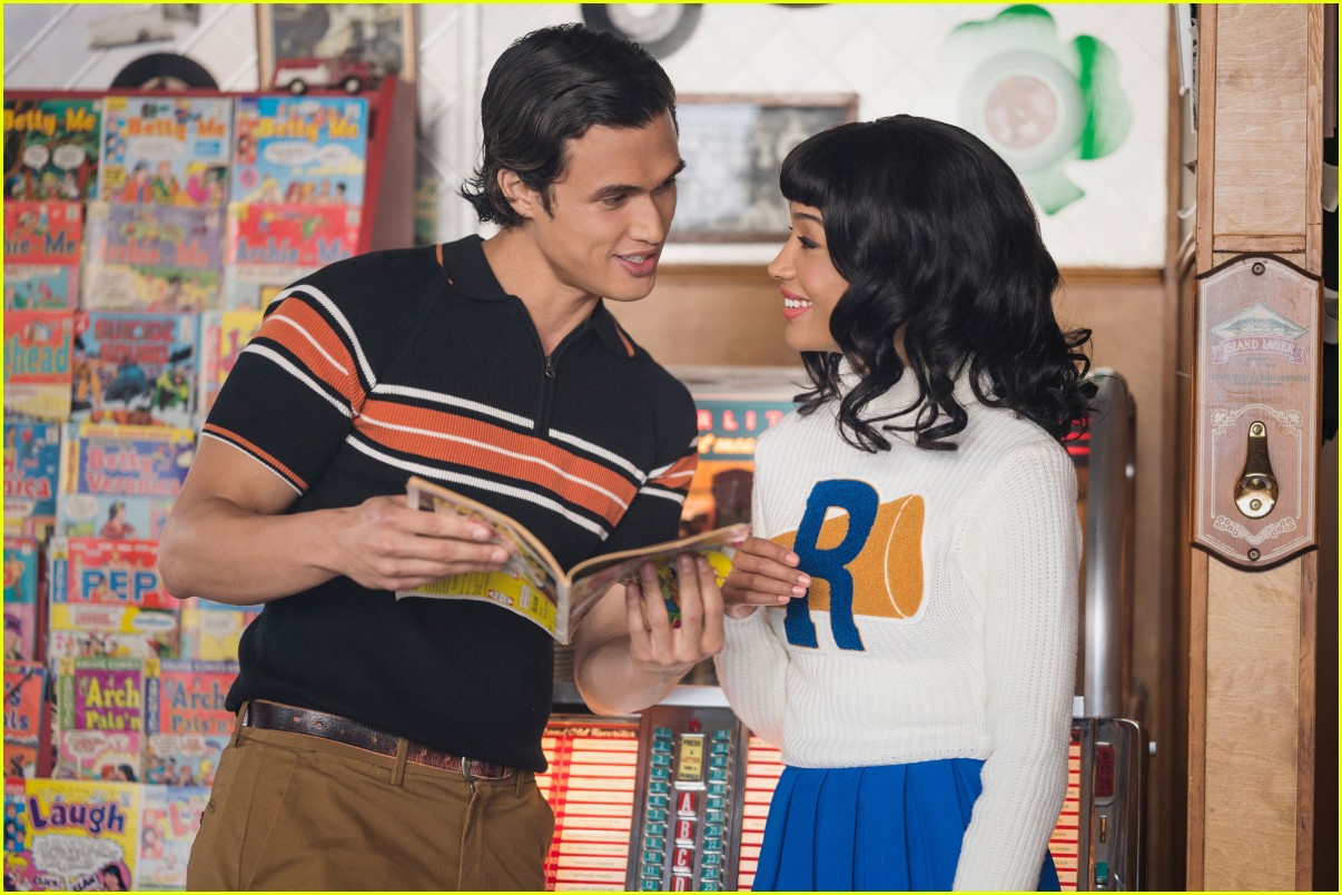 'Riverdale' Celebrates 100th Episode with Final Part of Premiere Event (Photos)