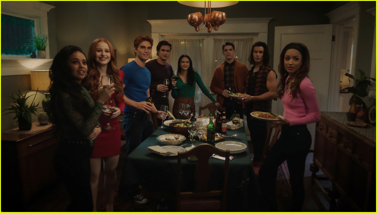 'Riverdale' Celebrates 100th Episode with Final Part of Premiere Event (Photos)