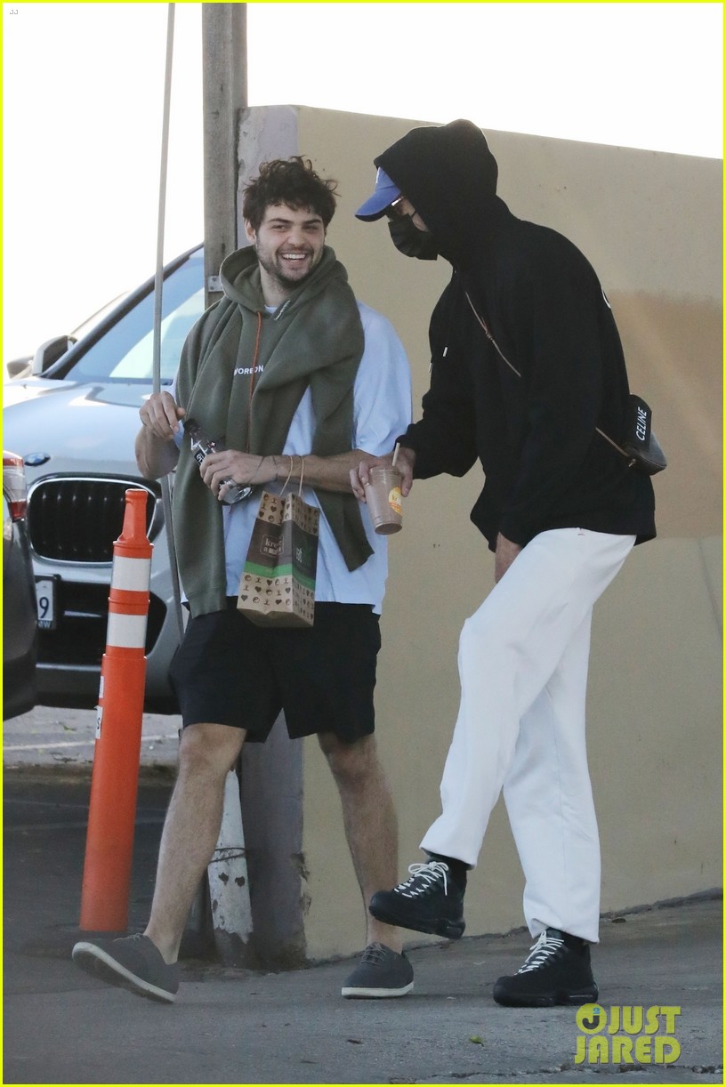 Noah Centineo & Jacob Elordi Share a Laugh During Afternoon Outing!