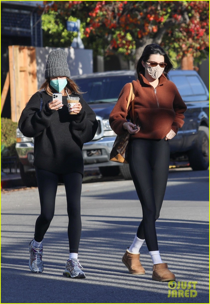 Kendall Jenner Joins Hailey Bieber for a Pilates Class to Start 2022