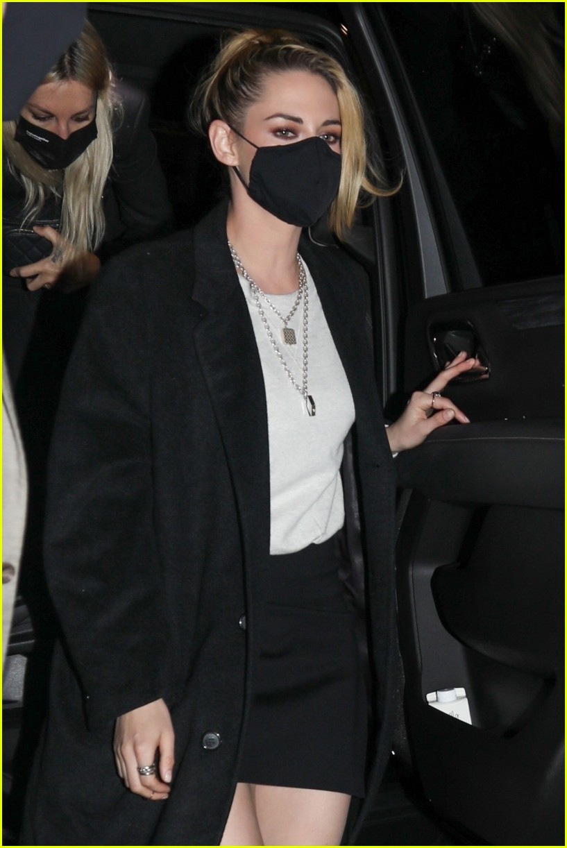 Kristen Stewart & Dylan Meyer Arrive at 'Spencer' Screening in L.A.
