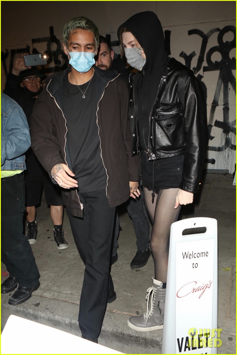 Hunter Schafer Spotted on Another Dinner Date with 'Euphoria' Co-Star Dominic Fike! (Photos)