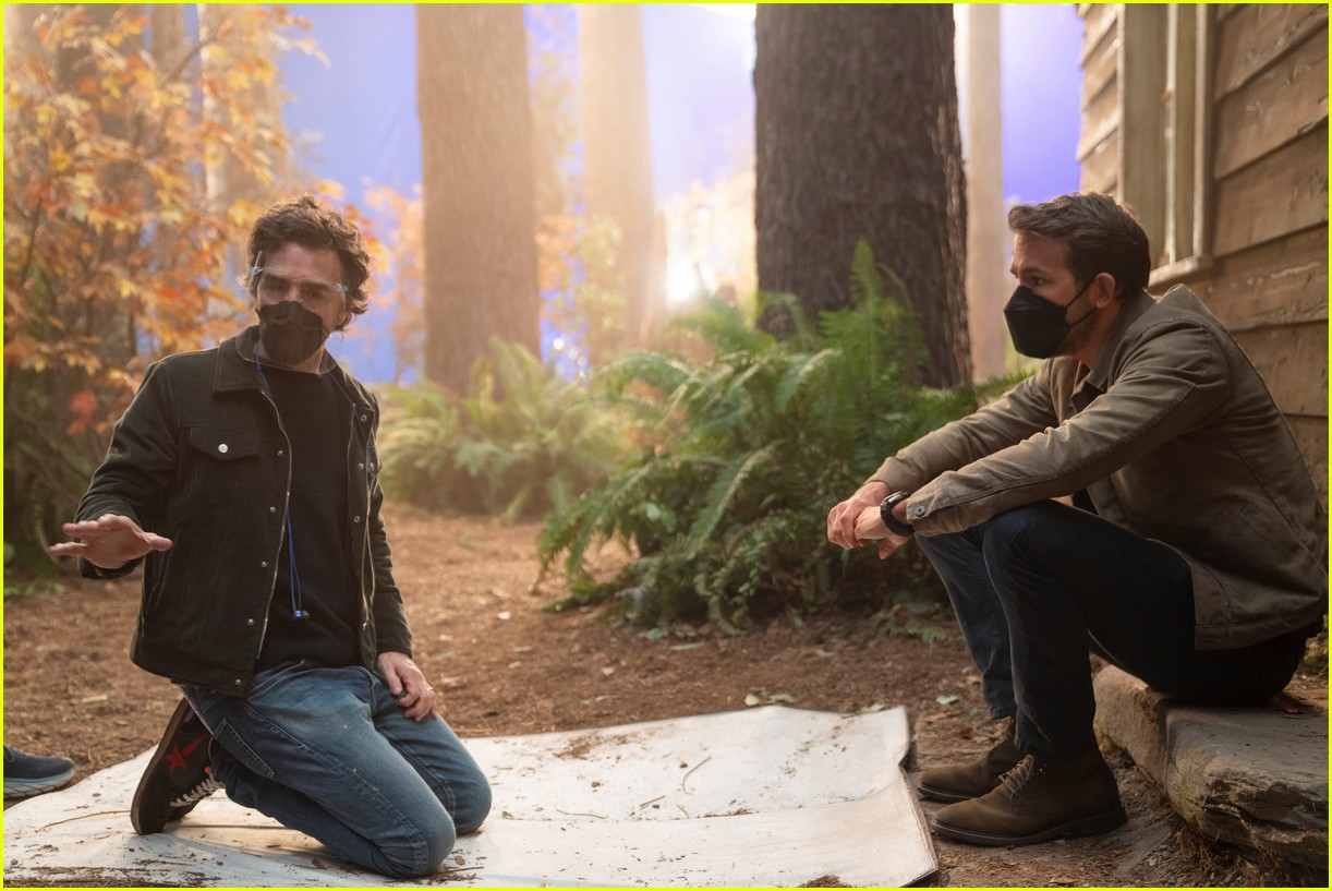 Walker Scobell & Ryan Reynolds Star In 'The Adam Project' First Look Photos!