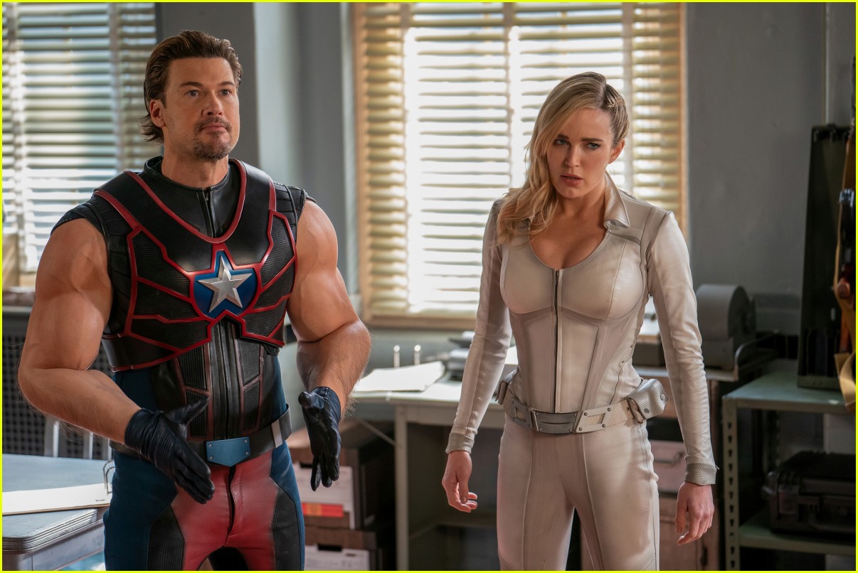 Nick Zano's Massive Muscles On 'Legends of Tomorrow' Are Modeled After This WWE Star