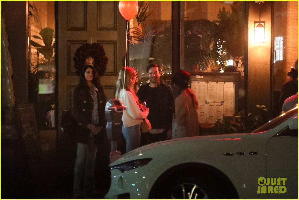 Austin Butler Was Spotted With an Iconic Group of People Last Night!