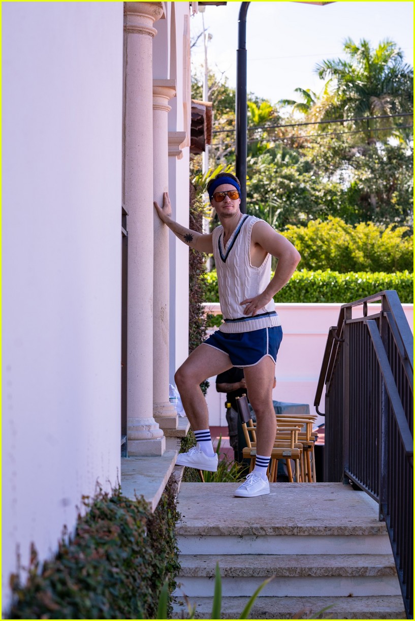 Joe Jonas & Kygo Film New DNCE Music Video For 'Dancing Feet' In Miami (Photos)