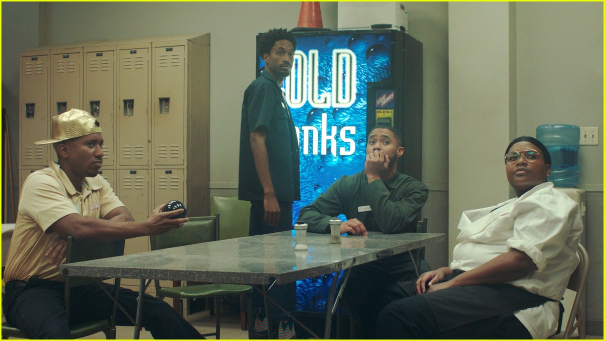 Peacock Teases 2022 Original Releases, First Looks at 'Vampire Academy,' 'Pitch Perfect' & More - Watch Now!