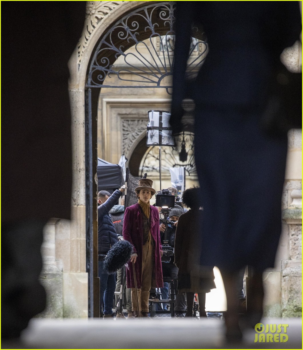 Timothee Chalamet Dons Full 'Wonka' Look in New Set Photos!