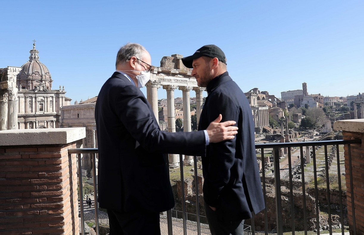 Tom Holland Gets A Private Tour of Rome During 'Uncharted' Promo Tour