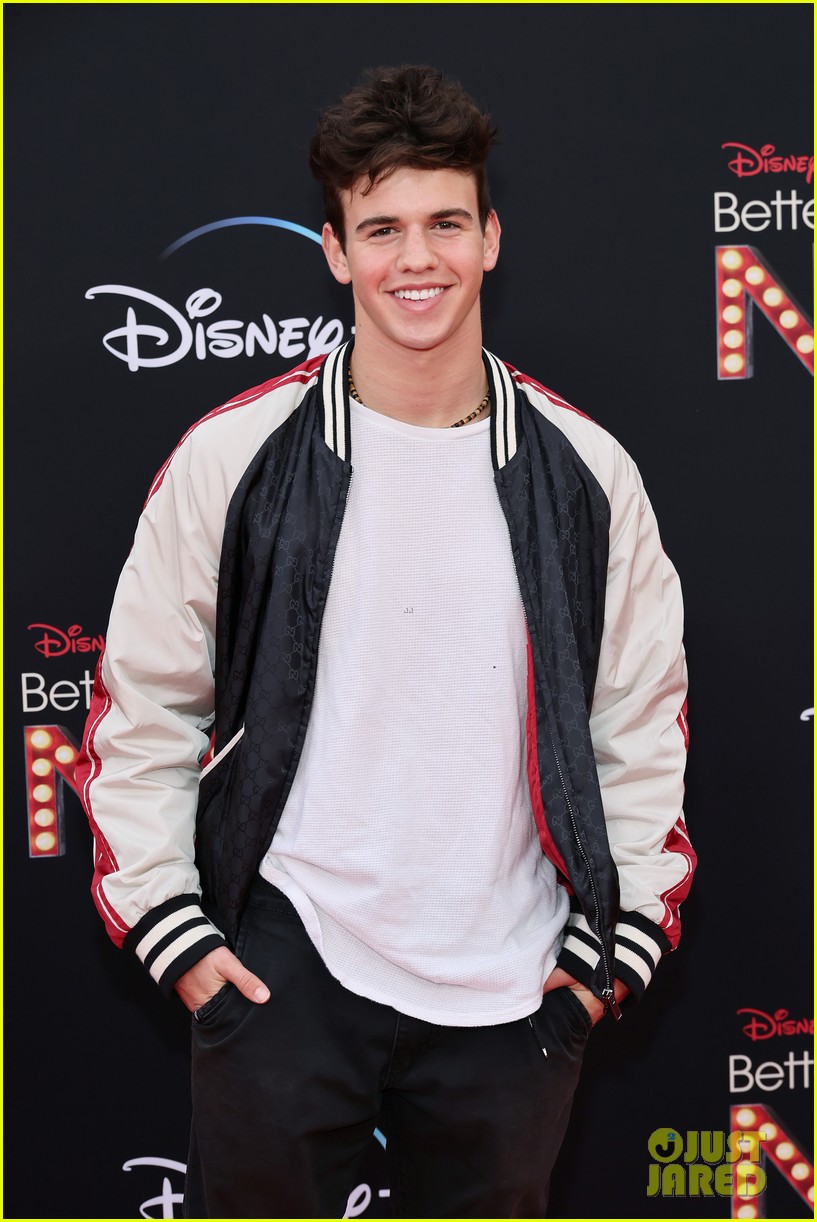 'HSMTMTS' Stars Support Joshua Bassett, Aria Brooks & Rueby Wood at 'Better Nate Than Ever' Premiere