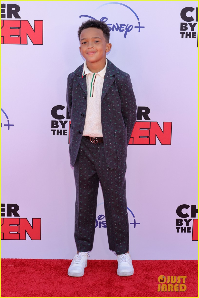 Mykal-Michelle Harris Brings Baker's Dogs To 'Cheaper By The Dozen' Premiere