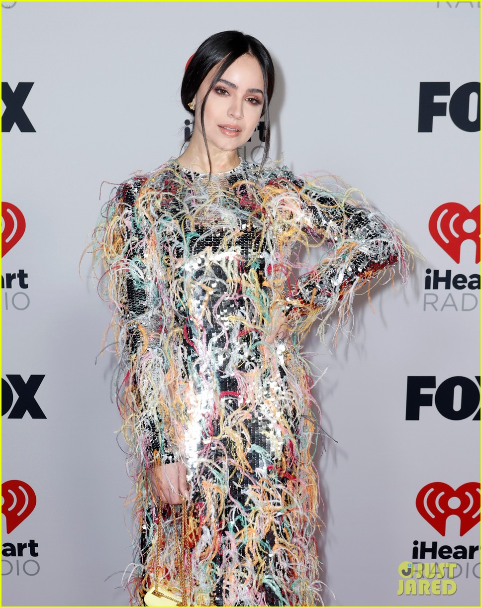 'Descendants' Stars Dove Cameron & Sofia Carson Attend iHeartRadio Music Awards