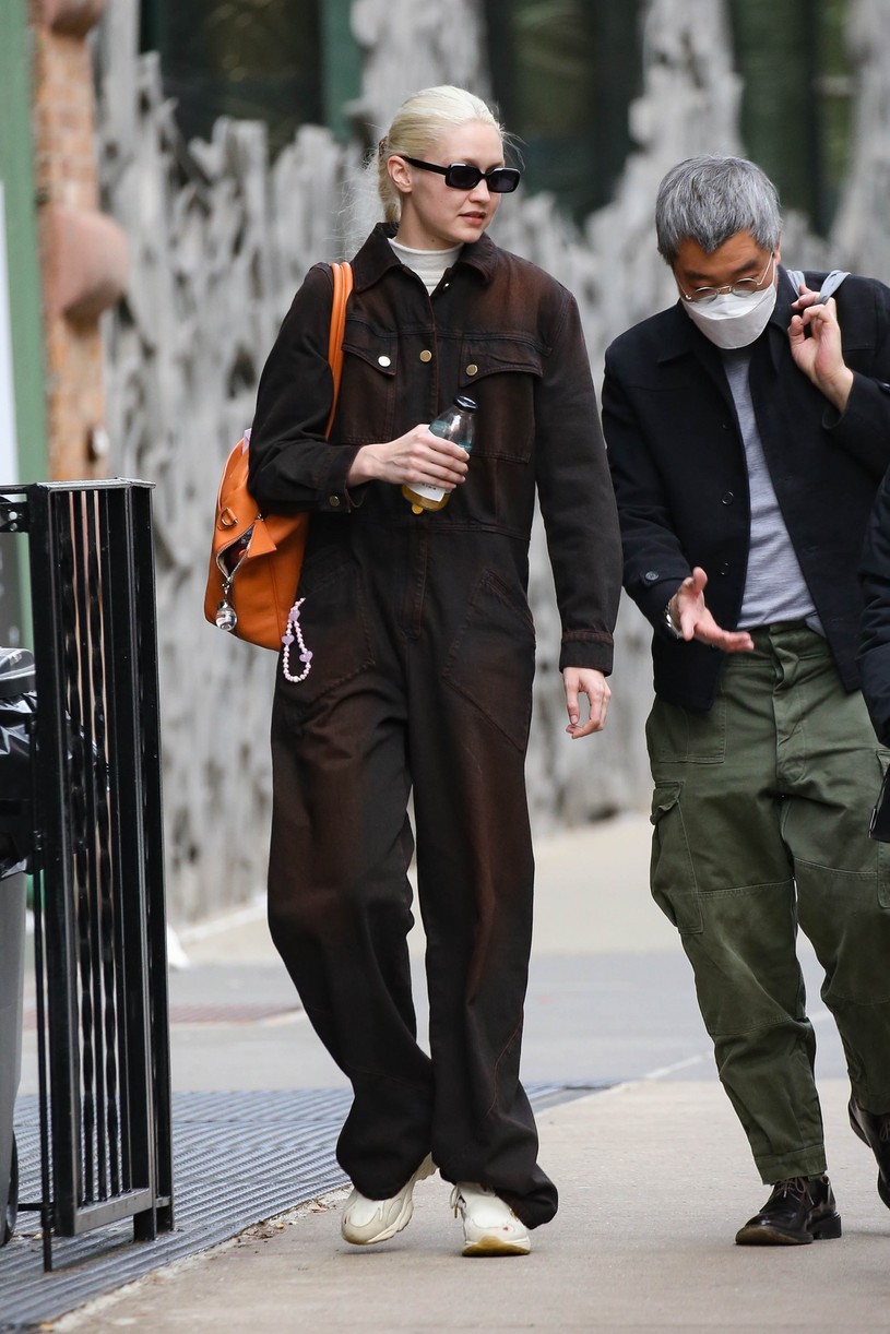 Gigi Hadid Picks Up Coffee To Go While Showing Off Her New Ice Blond Hair
