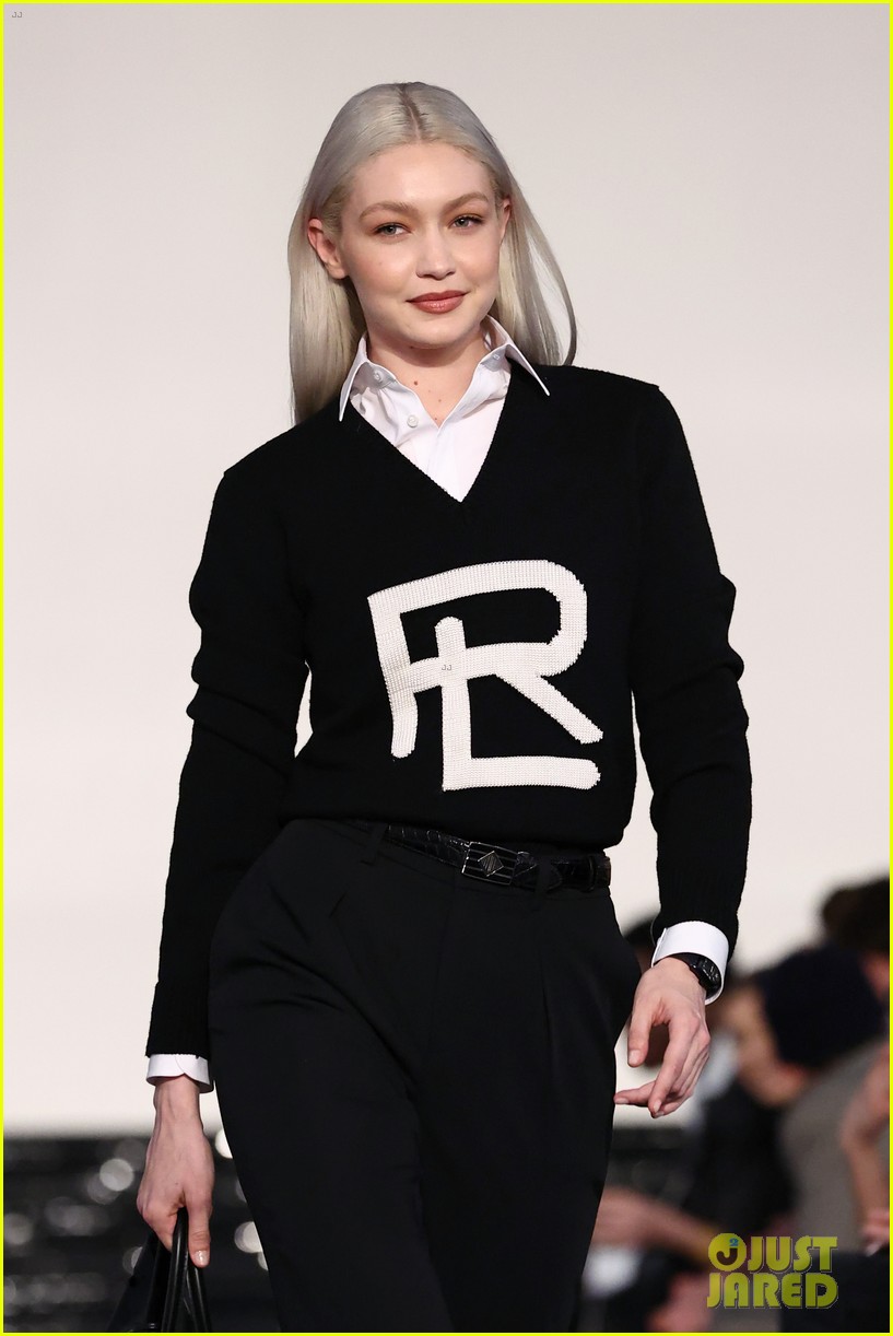 Bella Hadid Joins Big Sis Gigi Hadid in the Ralph Lauren Fashion Show!